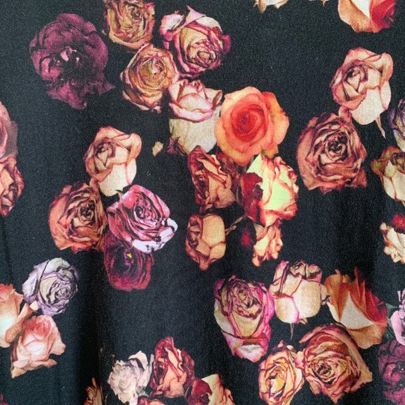 Aritzia | Wilfred Capucine Floral T-Shirt Top - Picture 5 of 7